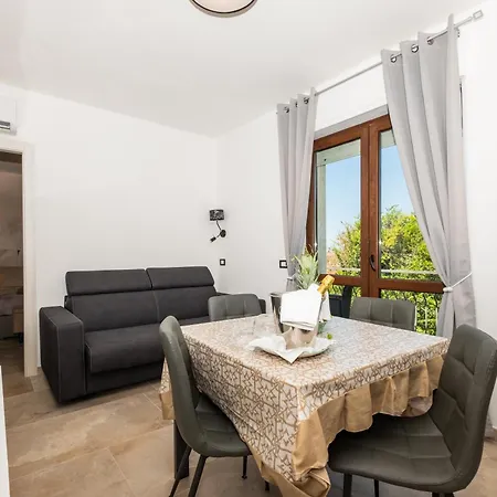 Πανσιόν Da Mariolina And